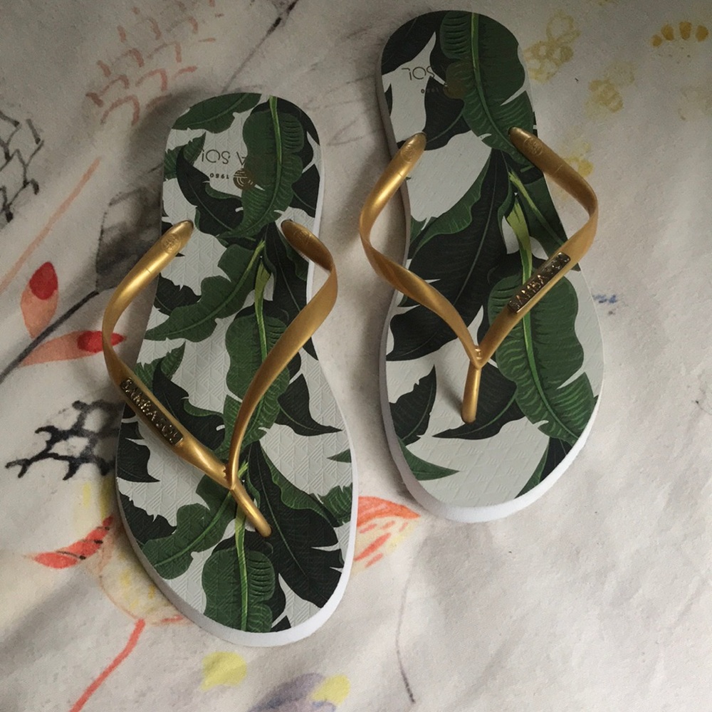 NWOT Samba Sol Flip-flops
